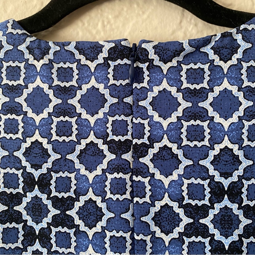 J. McLaughlin Navy Hexagon Pattern Long-Sleeve Mini Dress Size XS Stretch Beach - Picture 5 of 11